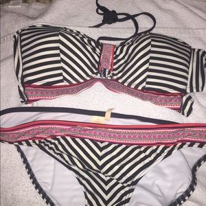 Ladies 2 piece size xl swimsuit by Gibson pre worn